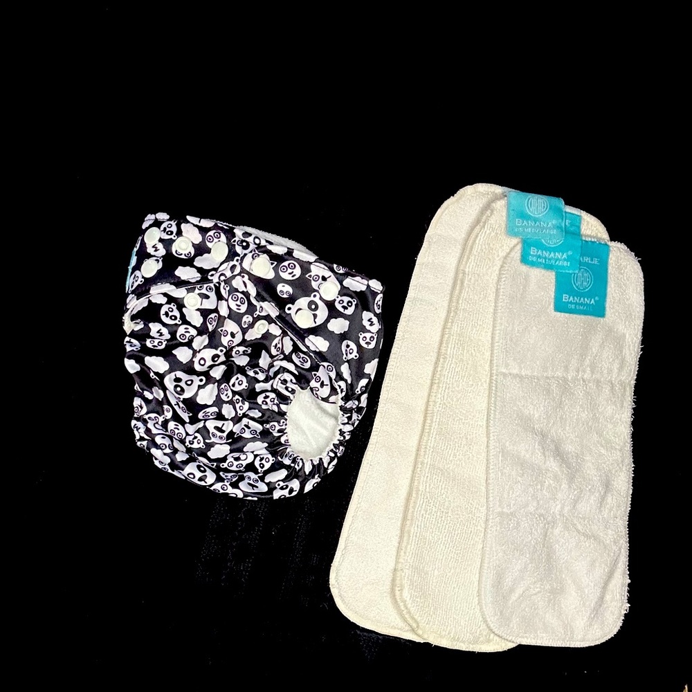 CHARLIE BANANA One-Size Diaper + 3 fleece liners. 0-36 months. Panda bears.